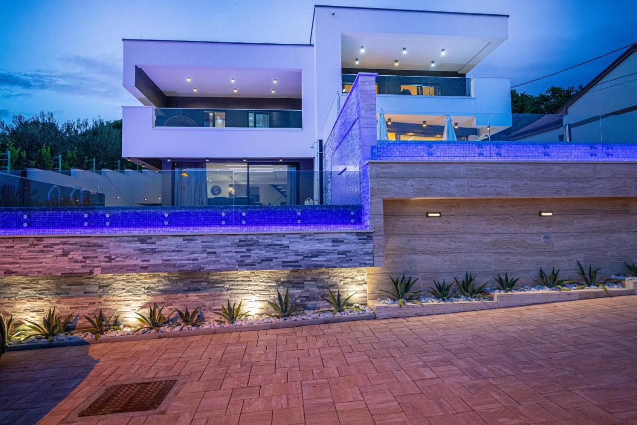 Villa Marassi With Heated Pool, Hot Tub And Sauna Crikvenica Eksteriør bilde