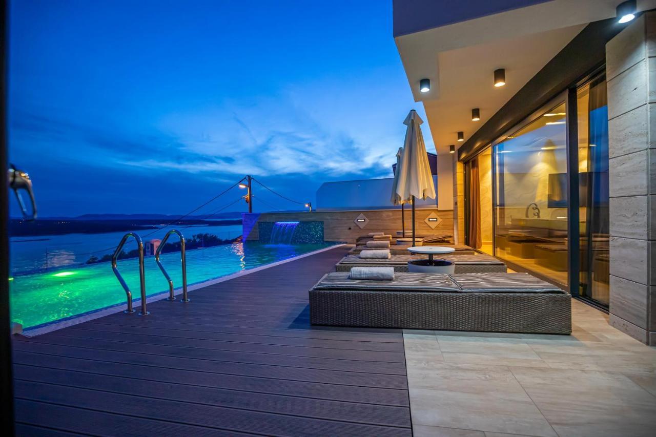 Villa Marassi With Heated Pool, Hot Tub And Sauna Crikvenica Eksteriør bilde