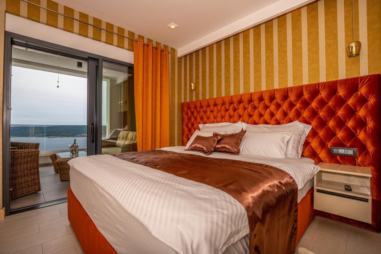 Villa Marassi With Heated Pool, Hot Tub And Sauna Crikvenica Eksteriør bilde