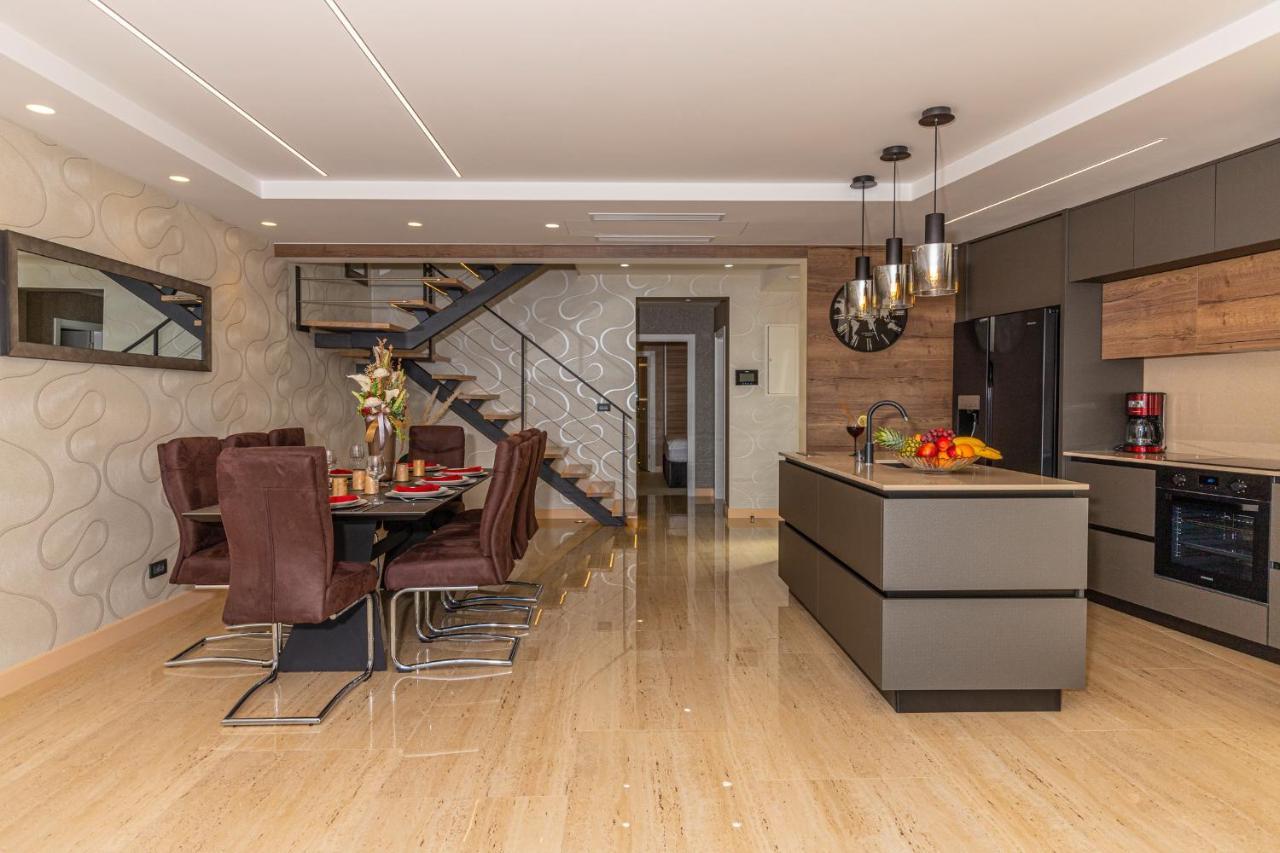 Villa Marassi With Heated Pool, Hot Tub And Sauna Crikvenica Eksteriør bilde