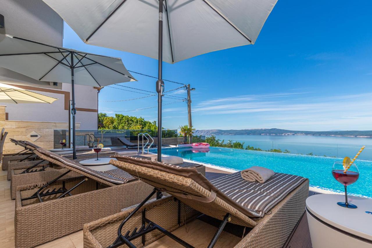Villa Marassi With Heated Pool, Hot Tub And Sauna Crikvenica Eksteriør bilde
